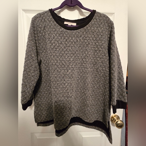 Ladies Loft top.  Size xl - Picture 1 of 3